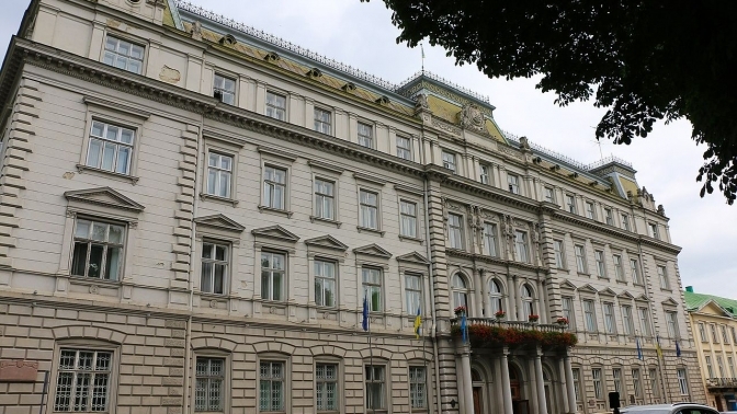 Обкладинка новини Журналісти: Львівська ОВА погоджувала виїзд чоловіків за фейковими листами з підписом російського імператора Обкладинка новини Журналісти: Львівська ОВА погоджувала виїзд чоловіків за фейковими листами з підписом російського імператора
