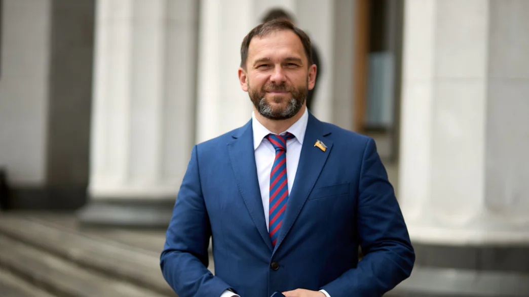 Обкладинка новини Нардеп Каптєлов не задекларував майно родини в Москві — розслідування