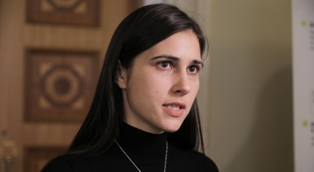 Обкладинка новини "Слуга народу" Янченко хоче скасувати мільярдні штрафи для постачальників, які затримали поставку зброї на фронт