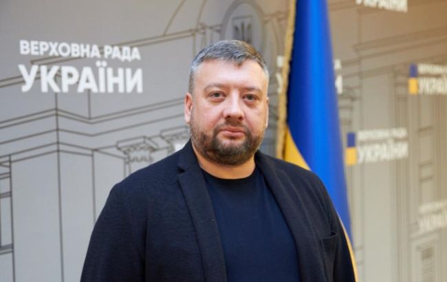 Обкладинка новини Корупція на дронах: "Слуга народу" призупиняє членство депутата Кузнєцова