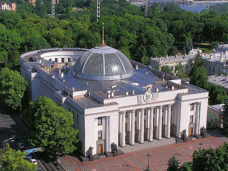 Обкладинка новини Рада схвалила в першому читанні законопроєкт про національну політику пам’яті