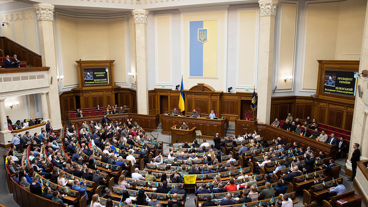 Обкладинка новини Рада розгляне законопроєкт про кримінальну відповідальність за неявку після ігнорування викликів посадовцями