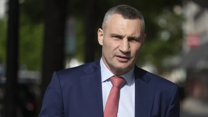 Обкладинка новини Кличко обурився змінами до бюджету: у Києва забирають 8 млрд грн Обкладинка новини Кличко обурився змінами до бюджету: у Києва забирають 8 млрд грн