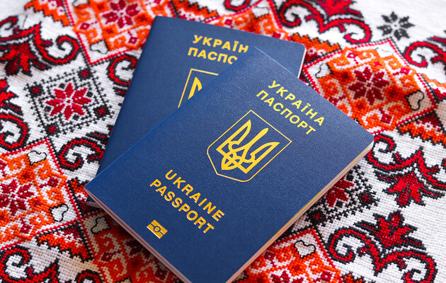 Обкладинка новини Зеленський узаконив множинне громадянство в Україні