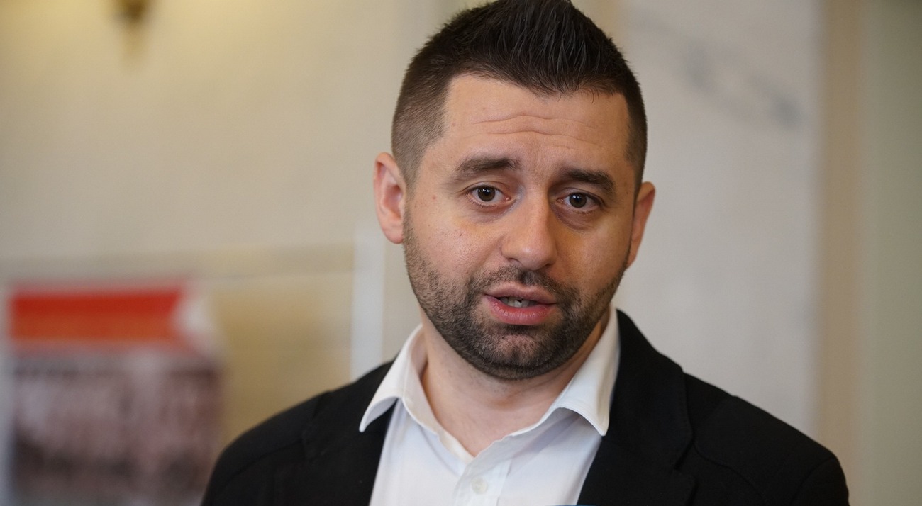 Обкладинка новини Арахамія спростував інформацію про підготовку виборів в Офісі президента Обкладинка новини Арахамія спростував інформацію про підготовку виборів в Офісі президента
